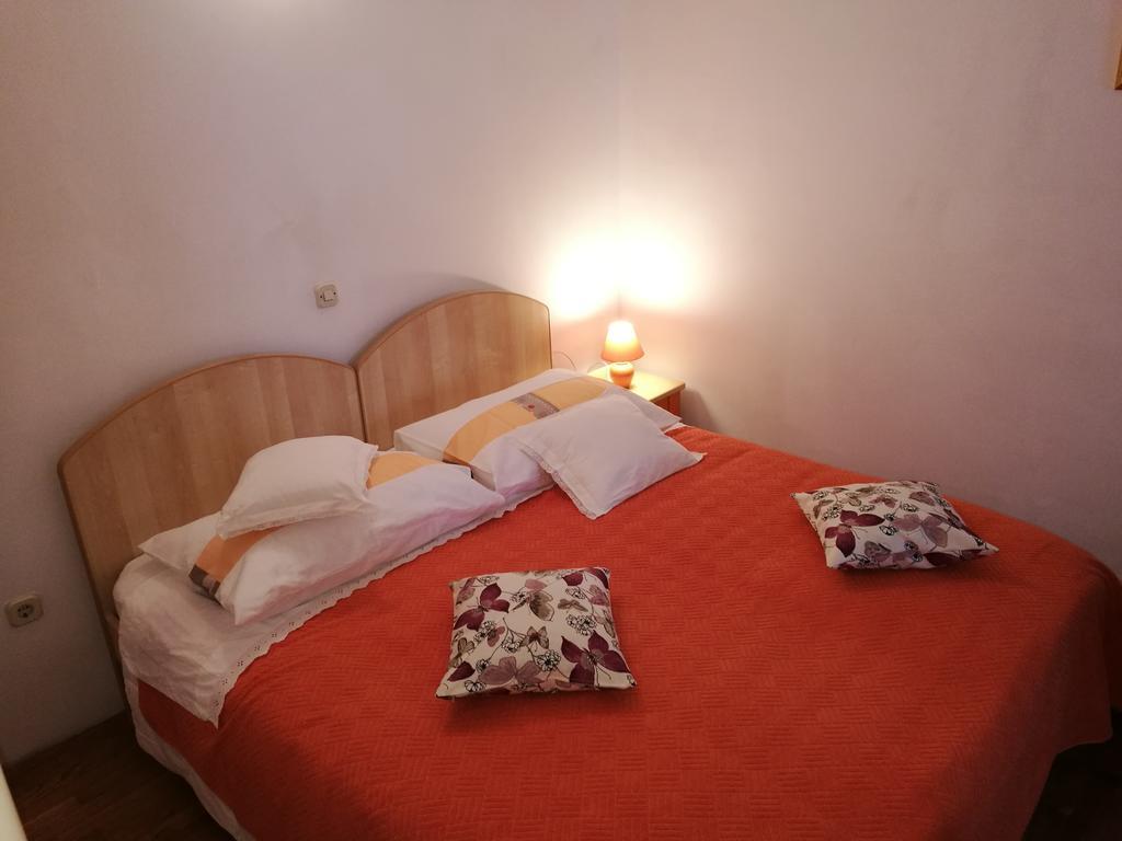 Apartments Kuća Mala Split Bagian luar foto
