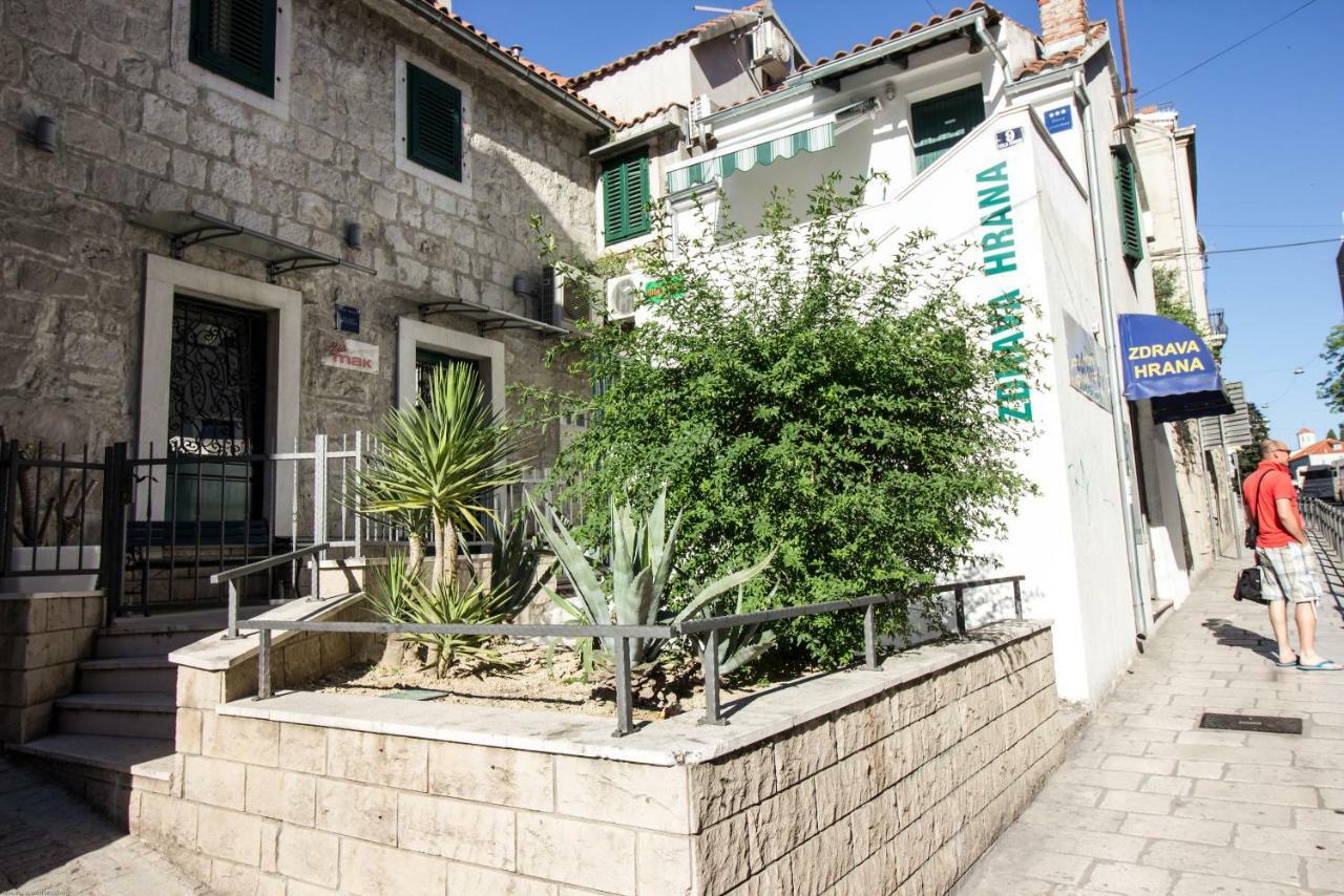 Apartments Kuća Mala Split Bagian luar foto